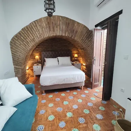 Casa De Arcos Parking Free En Inmediaciones